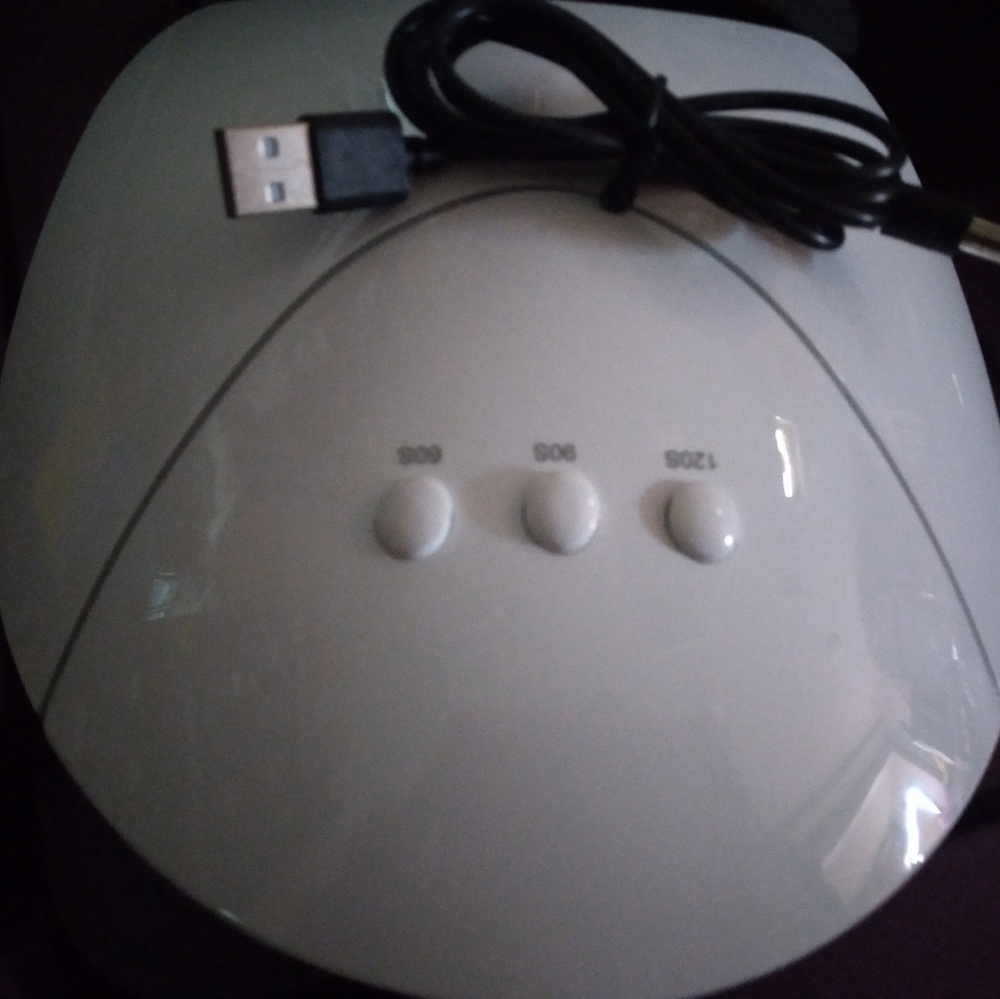 Nail lamp